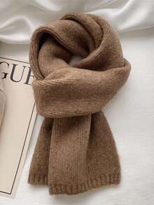 1条柔软舒适、百搭的纯色针织围巾，适合日常、户外、上学、休闲、旅行、送礼，时尚百搭，适合9-16岁儿童，秋冬季节穿着。