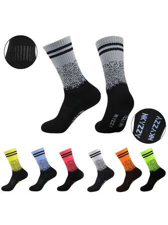 1双渐变条纹青少年运动袜，防滑加厚中筒运动袜，适合篮球、网球、足球和户外活动，适合10岁及以上青少年。