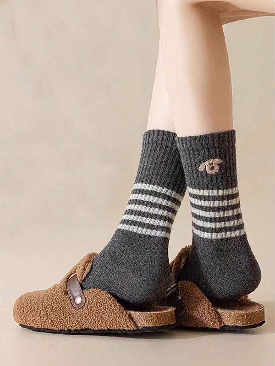5 Pairs Women's Cute Puppy Jacquard Warm Striped Mid-Calf Socks, Breathable For Autumn/Winter