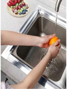 1卷加厚铝箔胶带，耐热、防水、自粘，适用于厨房水槽、抽油烟机、管道和瓷砖密封。 - 彩色 - 查看 3