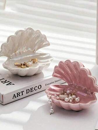 1pc Shell Jewelry Tray, Artistic Decorative Half-Round Key And Jewelry Holder For Entryway Vanity, Multipurpose Catchall Trinket Dish With Coastal Beach-Inspired Shell Motif, Chic Minimalist Accent For Hall Table Dresser Bathroom, Ideal Thoughtful Gift For Mother Friend, Bridal Shower Wedding Gift, Holiday Christmas Thanksgiving Halloween Stocking Stuffer Desk Office Travel Vanity Entry Table Hostess Present Anniversary Keepsake Compact Organizer For Rings Watches Bracelets