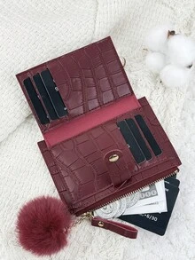 SOUTHLAND&KANGAROO 这款时尚卡包饰有绒球吊坠、鳄鱼纹压花翻盖和石纹压花按扣。它轻薄便携，可收纳现金、身份证、信用卡和硬币。是生日、周年纪念日、圣诞节、情人节等各种场合送给亲朋好友、女士、女孩、青少年、大学生、学生、书包、学习用品和返校用品的理想之选。 - 酒紅色 - 查看 5