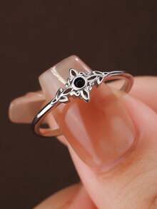 1pc S925 Sterling Silver Vintage Hollow Floral Pattern Ring With Black Stone, Delicate & Luxurious, Suitable For Women's Party/Daily Wear, Gift For Family And Friends, Women's Fine Jewelry - 銀色 - 查看 2