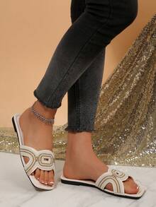 Sandale elegante de lux cu strasuri și perle, fără slip-on, ușoare, pentru femei, sandale la modă cu sclipici, pentru vacanța de vară și ținutele de interior - Bej - Vizualizare 2