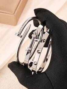 1 件时尚朋克嘻哈夸张铆钉不锈钢袖口手链，镶嵌人造锆石钻石，适合女性日常佩戴，礼物