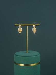 Conjunto de joias de luxo para noivas, estilo real, com design geométrico e franjas, banhado a ouro 18K, cravejado com zircônias cúbicas brancas. Inclui colar, pulseira, brincos e anel. Ideal para uso diário em casamentos e como presente de aniversário de casamento (embalagem para presente inclusa). - Conjunto Geométrico - Ver 6