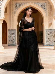 Bridal Lace White Shawl Veil, Black Latin Style Wedding Veil, Accessories For Halloween, Valentine's Day, Autumn - Multicolor - View 3