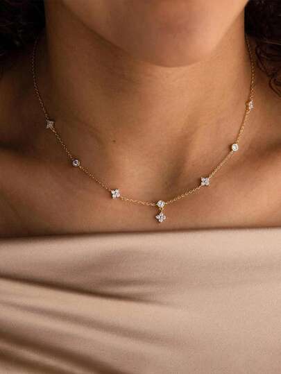 1pc Minimalist Fashionable Four-Leaf Clover Copper Necklace, Elegant Vintage Petal Choker Necklace For Women, Suitable For Daily Commute, Dating, Gift, Shopping, Party, Best Gift For Women