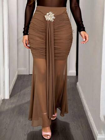 Fashionable Women's European And American Style Solid Color Pleated High Waist Slim Fit Skirt, Versatile For Work And Everyday Wear