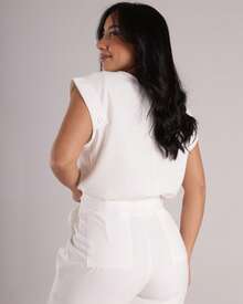 Women's Tailored Blouse With Buttons And Round Neck - White - View 5