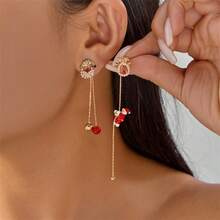 1 Pair Creative Santa Claus Climbing Earrings With Tassel Pendant, Suitable For Women To Wear On Christmas, Holidays, And Parties