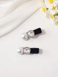 2 buc. Accesorii/cleme elegante și drăguțe pentru păr de câine/pisică, stil prințesă, versatile, la modă, decorațiuni cu perle și diamante, design elegant, mini cleme antiderapante, fotogenice, potrivite pentru animale de companie mici - Alb-negru - Vizualizare 5