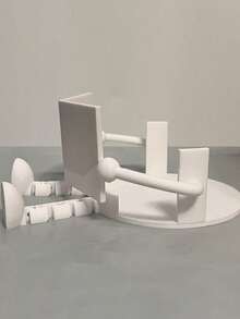 可爱的厕纸架伙伴，造型为书本和咖啡——耐用塑料材质，独立式设计，适用于浴室，可放置标准尺寸厕纸卷，是浴室装饰、卫生间装饰和配件的趣味礼物之选，设计活泼，结构坚固。