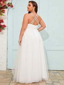 Plus Elegant Sleeveless Waist Applique Cross-Back Straps Tulle Wedding Dresses Bride For Fall Garden Wedding Party Prom White Dresses