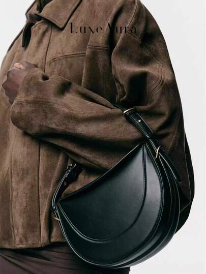 Bolsa de mão moderna com aba em formato de meia-lua, bolsa transversal minimalista e versátil para compras e encontros, nova bolsa de mão feminina para usar debaixo do braço.