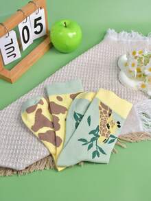 1 Pair Cute Giraffe Pattern Versatile Casual Mid-Calf Socks For Women