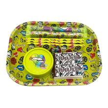 高级黑色金属骷髅头图案卷烟托盘礼盒套装 - 包括金属烟灰缸、镊子和清洁刷 - 非常适合居家和派对使用