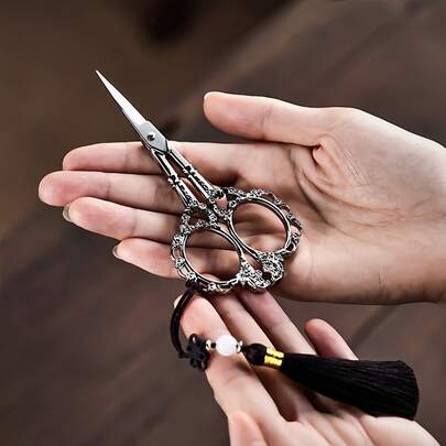 1 Set Vintage Stainless Steel Sewing Scissors - Sharp & Durable Metal Craft Shears For Fabric, Thread, Embroidery - No Electricity Needed, Sewing & Quilting Tool