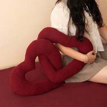 Cojín decorativo suave con forma de corazón entrelazado, ideal para San Valentín, fiestas y decoración del hogar. - Rojo - Ver 1