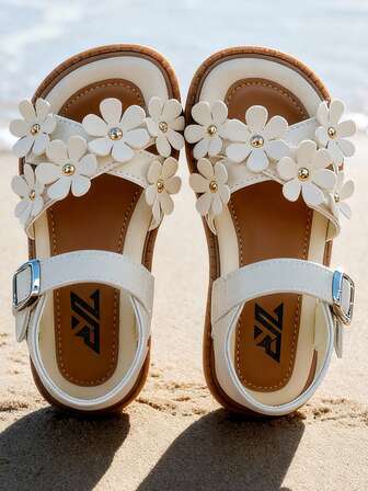 1 Pair Of Toddler Girls' Sandals, With Bow & Metal Buckle Decorations, Made Of Faux Leather, Anti-Slip And Wear-Resistant, Open-Toed And Low-Top, Flat-Heeled, In A Sweet Casual Style, Suitable For Summer Beach Trips / Outdoor Vacations.