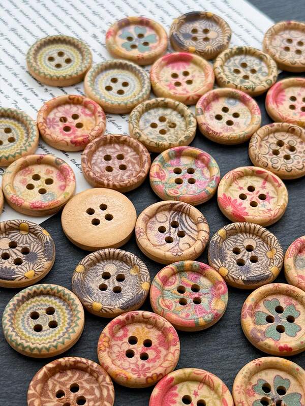 50 Stücke vintage, farbig bedruckte Holzknöpfe, rund mit 2 Löchern und 4 Löchern, handgemachtes DIY Zubehör für Pullover, Strickjacken und Kardigans