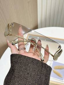 一副欧美风时尚眼镜，天鹅造型，复古优雅亮面PC（聚碳酸酯）材质，四季皆宜。 - 彩色 - 查看 6