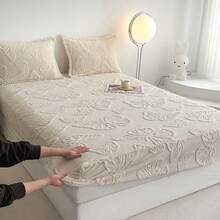 1pc Super Soft Autumn/Winter Fleece Fitted Sheet - Thickened Milk Fleece Fabric, Warm, Breathable, Soft - Mattress Protector, Dust Cover, Suitable For Bedroom, Dormitory, Hotel, Easy To Install And Care - White - View 2