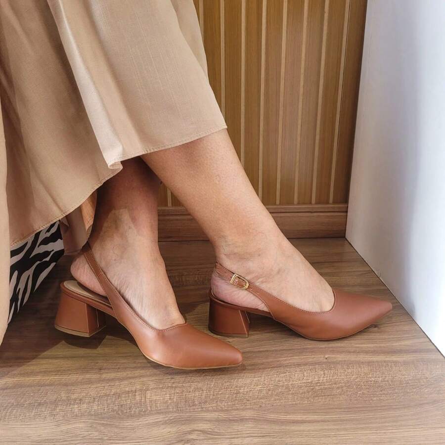 Women's Slingback Pump With 5cm Block Heel - Comfortable And Stylish - Camel - View 1