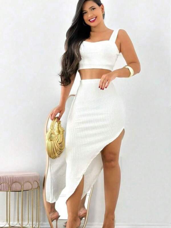 Conjunto Feminino Cropped e Saia com Fenda Lateral