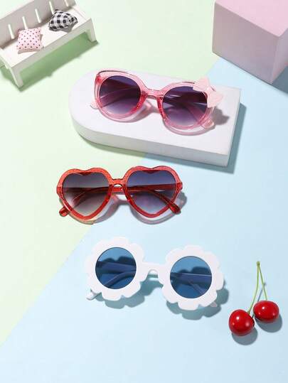 1 Set 3 PCS Girls 4-8Y Bohemian Flower Frame, Sweet Cute Heart Frame And Bow Accessories, Cat-Eye Frame Fashion Glasses Suitable For Holiday Outings, Outfit Matching, And Festive Gifts