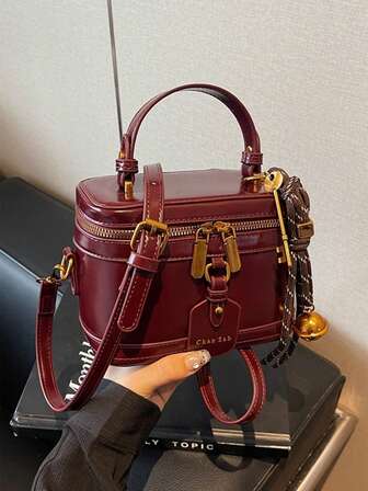 Classic Versatile Fashion PU Waterproof Material Handbag, Box Bag, Burgundy Color Bag With Pendant Decor, Adjustable Shoulder Strap, Suitable For Travel And Shopping