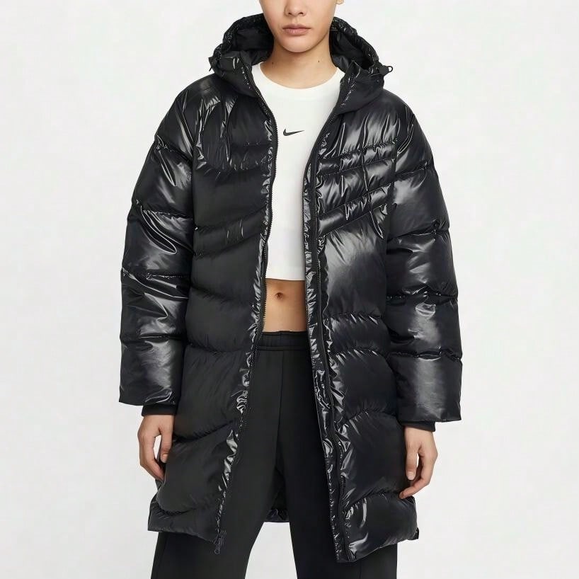 Nike Therma-FIT Oversize 防水羽绒服，女款，运动服饰 Swoosh 系列，HV2752-010 - 黑色 - 查看 1