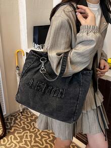 Túi Tote Denim Màu Trơn Mới, Có Trang Trí Chữ Cái Và Quai Đeo Bằng Kim Loại, Dung Tích Lưu Trữ Lớn, Khóa Kéo, Túi Đeo Vai Nữ Cổ Điển, Thích Hợp Cho Những Buổi Đi Chơi Hàng Ngày, Đi Làm Và Thu Hút Những Người Trẻ Theo Đuổi Cá Tính. - màu đen - Xem 4