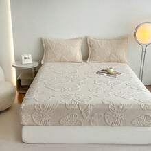 1pc Super Soft Autumn/Winter Fleece Fitted Sheet - Thickened Milk Fleece Fabric, Warm, Breathable, Soft - Mattress Protector, Dust Cover, Suitable For Bedroom, Dormitory, Hotel, Easy To Install And Care - White - View 3