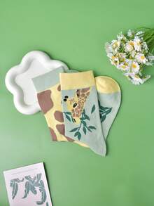 1 Pair Cute Giraffe Pattern Versatile Casual Mid-Calf Socks For Women