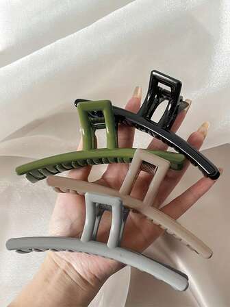 1pc/4pcs Lightweight Plastic Large Curved Hair Claw Clips, Hair Accessories For Hairstyles, Shark Tooth Shaped Solid Color Retro 3D Claw Hair Clips, Hair Jaw Clips, Suitable For Daily Wear, Washing, Matching Outfits, Gift For Friends