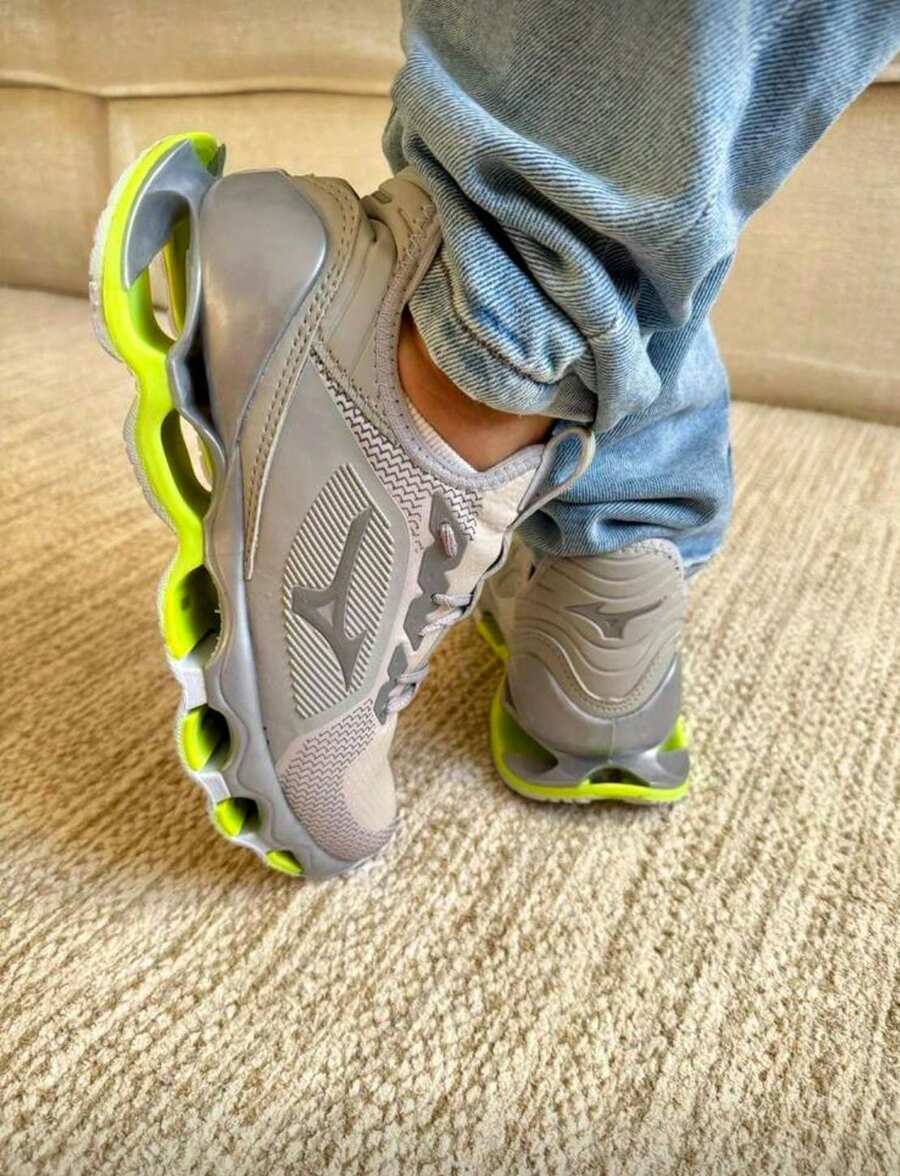 Men's Reflective Pro X Wave Chameleon Sneakers - Immediate Shipping - Various Colors - Lime Green - View 1