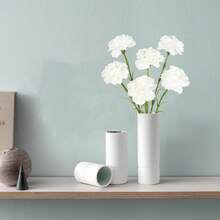 Flores Artificia，超逼真康乃馨仿真花 - 触感柔软，花瓣栩栩如生，精致人造花束 - 完美适用于优雅家居装饰、婚礼招待会、冬季圣诞节庆祝活动，20英寸长茎仿真花，适用于高花瓶、家居婚礼派对餐桌中心装饰（白色） - 彩色 - 查看 3