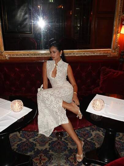 Solid-Color Semi-High-Neck Lace-Trimmed High-Waisted Back-Split Evening Gown Maxi Dress, Perfect For Formal Banquets, Parties, And Guest Ceremonies, Elegant Wedding Spring Party