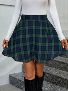 Keke Bloomly New Arrival Autumn/Spring British Style Plaid Mini Skirt, Fashion Minimalist Elegant Versatile Women's Short Skirt, Perfect For Holidays, Commuting, Dates, Gatherings, Casual Outings, School Events, Festivals, Parties And Other Occasions. High-Waisted A-Line Skirt Showcases Elegance And Sophistication, Ideal For Women's Valentine's Day