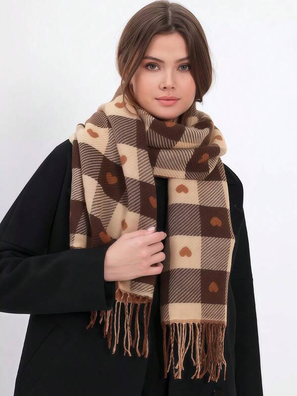 Cachecol feminino reversível xadrez com corações, cachecol de cashmere quente, moderno, versátil, macio e confortável, xale com franjas de alta qualidade, adequado para uso diário e ao ar livre, pode ser oferecido como presente para familiares ou amigos.