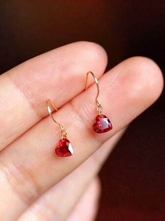 1对S925纯银镶嵌红色锆石耳环，简约18K镀金石榴石红色吊坠耳环，适合女士日常及晚间佩戴