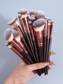 MAANGE Set de 13/25/26/30/31/33 piezas de brochas de maquillaje profesionales, incluye brochas para polvos, rubor, corrector, contorno, contorno de nariz, sombras de ojos, cejas, detalles, base, rostro y iluminador, para uso diario y viajes, accesorios de maquillaje, regalos para amigos