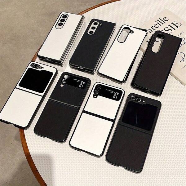 1PC Fashionable Artificial Leather Pattern Flip Phone Case, kompatibel mit Galaxy Z Flip7 Case, Flip6, Flip5, 4, 3, Galaxy Z Fold6, Fold5, Fold4, Fold3 und Razr 50, Razr 50 Ultra, Razr 40 Ultra, Razr 60 Ultra Serie. Es verwendet eine robuste doppelte Schutzdesign und ist ein passender Herbst-Handy-Cover für Halloween oder Weihnachtsgeschenke.