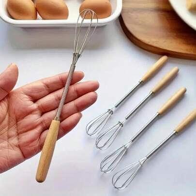 Bộ 1/3/5 que đánh trứng mini bằng thép không gỉ cán gỗ, dùng để tạo bọt sữa, trộn, đánh bông, khuấy, đường kính 7.5 inch, dụng cụ nhà bếp, dùng trong làm bánh và nấu nướng, dụng cụ đánh kem, bánh ngọt và lòng đỏ trứng cầm tay, dụng cụ nhà bếp với tay cầm tiện dụng và thiết kế bền chắc. Nhẹ và di động, cấu trúc chắc chắn, thích hợp cho nấu ăn và cắm trại ngoài trời, dụng cụ nhà bếp.