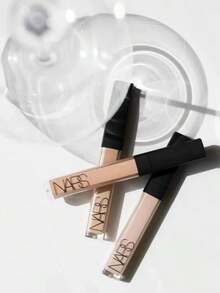 Nars [Mini] Radiant Creamy Concealer 1.4ml Vanilla, This Multi-Tasking Formula Instantly Conceals Imperfections, Brightens Dark Circles And Minimizes Signs Of Fatigue. Light-Diffusing Mineral Powder Helps Reduce The Appearance Of Fine Lines And Wrinkles. - #VANILLA - View 1