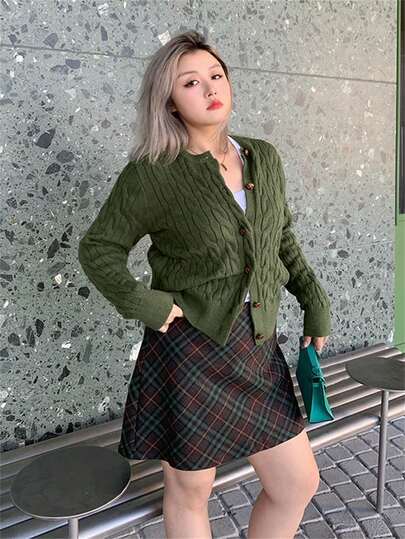 Plus Size Women Chunky Knit Cardigan Sweater, Green Textured Knit Jacket, Soft & Cozy Outerwear, Thick Warm Pullover Suitable For Autumn/Winter, Christmas & New Year