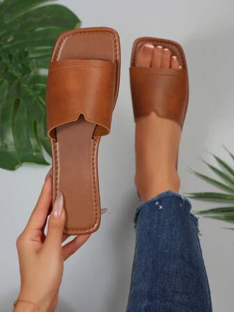 女士休闲平底拖鞋，圆头防滑凉拖，室内外沙滩凉鞋