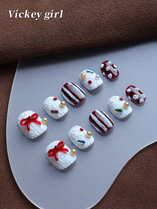 أظافر قصيرة بيضاء ثلاثية الأبعاد بحبيبات ثلجية 10 قطع، مجوهرات عيد الميلاد الأحمر الجميل