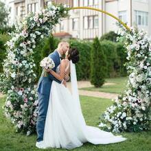 1 Set Elegant Round Balloon Arch Frame, Round Arch Backdrop Frame, Floral Balloon Arch Frame, Gold Metal Arch Backdrop, Excluding Balloons, No Power Connection Required, Assembly Needed, Suitable For Halloween, Autumn, Birthday, Christmas, Bridesmaid Gift, Party, Room Decor